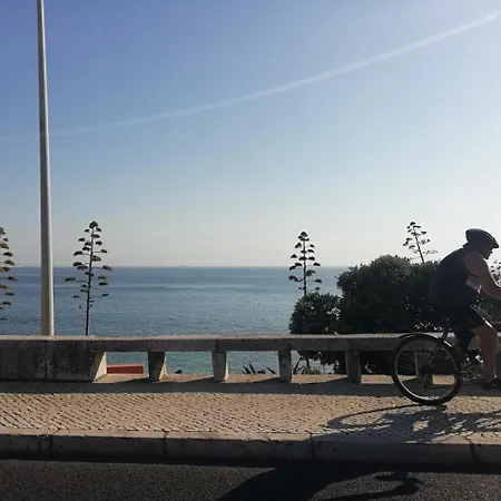Studio In Estoril, With Wonderful City View And Wifi - 100 M From The Beach