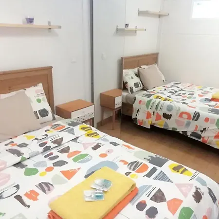 Studio In Estoril, With Wonderful City View And Wifi - 100 M From The Beach * 에수투릴